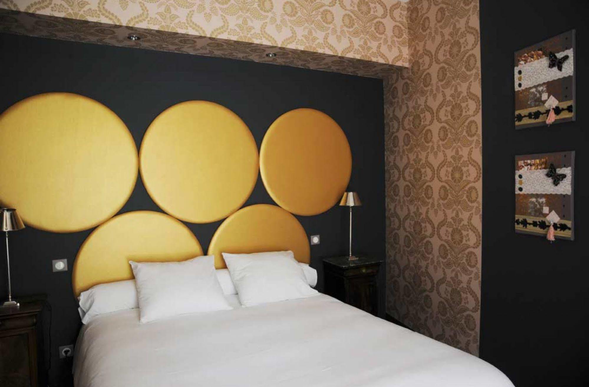 Hotel Spa Frederic Carrion Et Sa Table Gastronomique Viré Zewnętrze zdjęcie