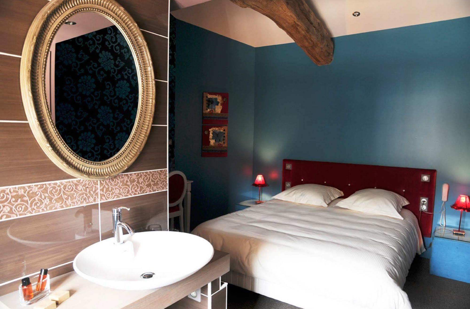Hotel Spa Frederic Carrion Et Sa Table Gastronomique Viré Zewnętrze zdjęcie