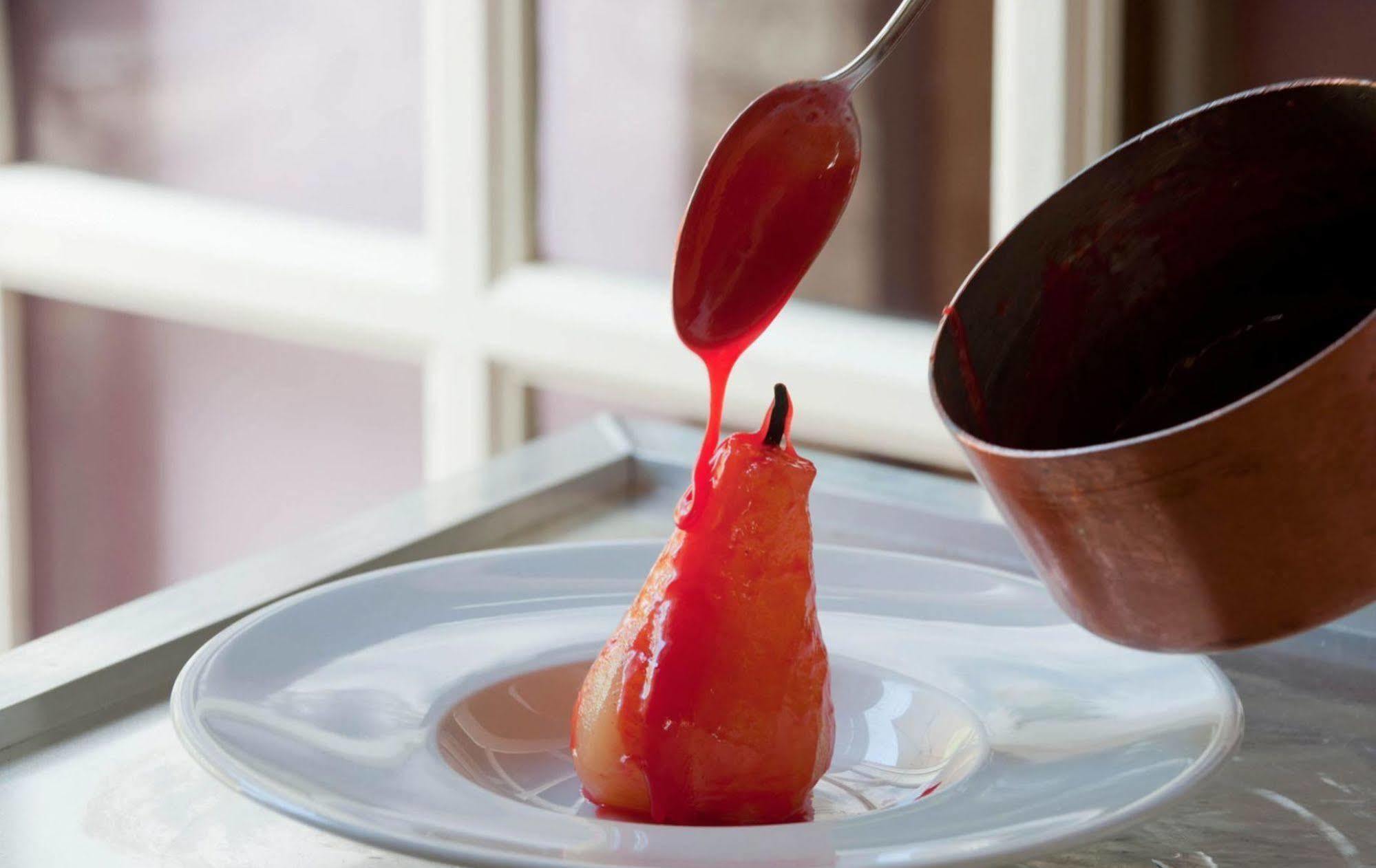 Hotel Spa Frederic Carrion Et Sa Table Gastronomique Viré Zewnętrze zdjęcie